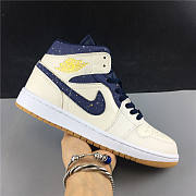 Air Jordan 1 Retro Mid Jeter AH6342-104 - 1