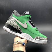 Air Jordan 3 Retro 'Tinker - Oregon Ducks' AJ3 867493 - 1