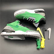 Air Jordan 3 Retro 'Tinker - Oregon Ducks' AJ3 867493 - 3