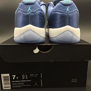 Air Jordan 11 Retro Low Blue Moon 580521-408  - 6