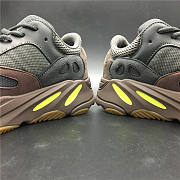 Adidas Yeezy 700 Mauve EE9614  - 3