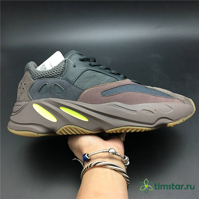 Adidas Yeezy 700 Mauve EE9614  - 1