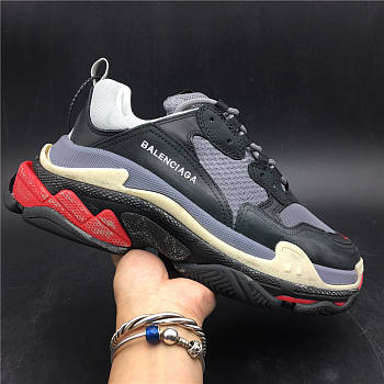 Blncig Triple S Black Grey Red