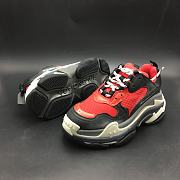 Blncig Triple S Black Red Gray 483513-W06E1-1000 - 2