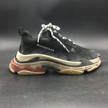 Blncig Triple S Black White Red ( Worn Look) 483513 W06E1 1000