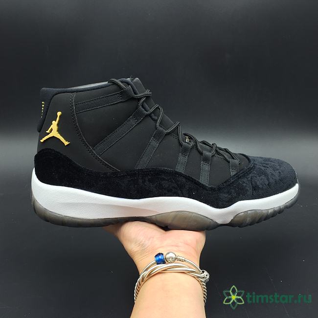 Air Jordan 11 black gold velvet - 1