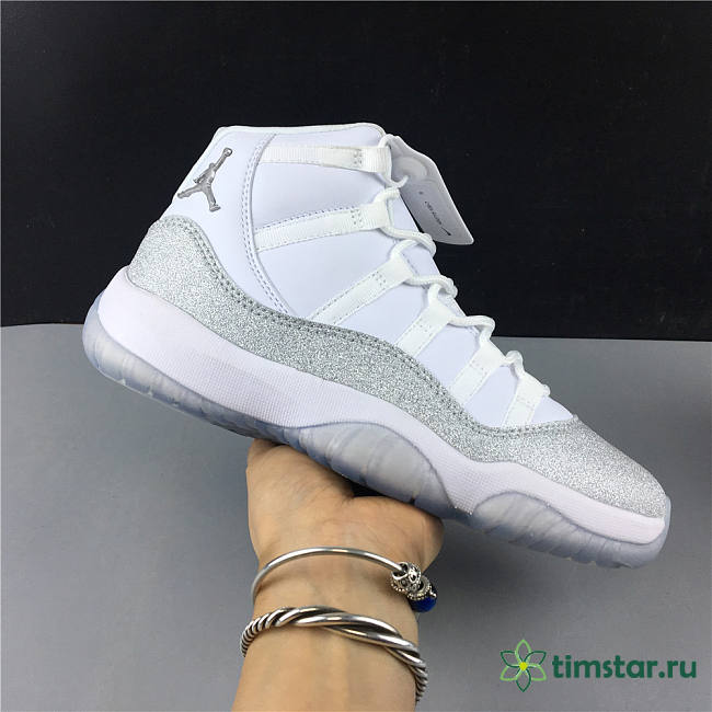 Air Jordan 11 WMNS Metallic Silver - 1