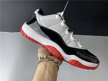 Air Jordan 11 Low bBack and White Red