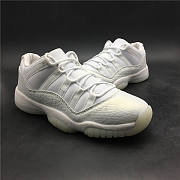 Air Jordan 11 Lows 'Frost White' 897331-100 - 2