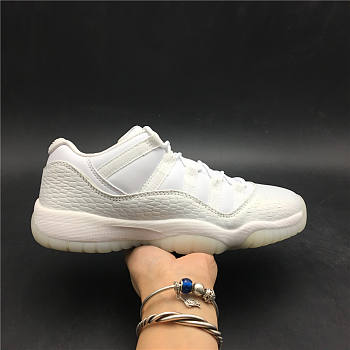 Air Jordan 11 Lows 'Frost White' 897331-100