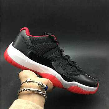 Air Jordan 11 Low Bred black red 528895-012