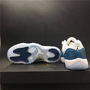 Air Jordan 11 Low Navy Blue Snakeskin white and blue CD6846-102 - 4