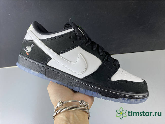 Nike SB Dunk Low Staple Panda Pigeon (2020) BV1310-013 - 1