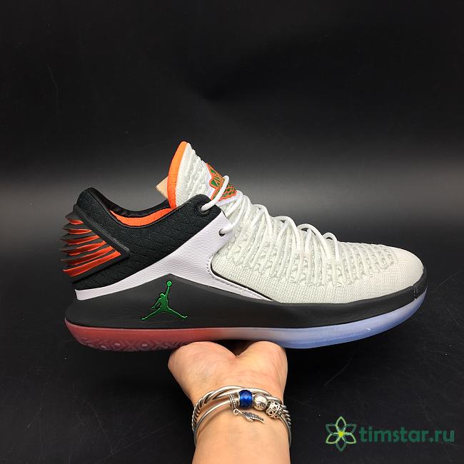 Air Jordan 32 Low Like MikE Gatorade AH3347-100 - 1