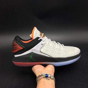 Air Jordan 32 Low Like MikE Gatorade AH3347-100