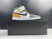 Air Jordan 1 Mid Oakland 852542-101  - 5