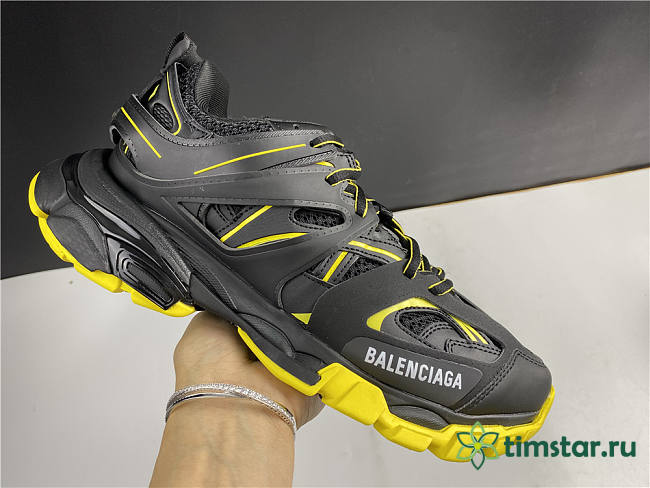 Blncig Track Sneaker 'Black Yellow' - 542023 W3AC1 1070 - 1