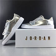 Air Jordan 1 Retro Low Pinnacle Metallic Silver 852549-003 - 4