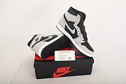 Air Jordan 1 Retro High Black White Light Smoke Grey 555088-035 - 4