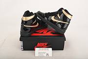 Air Jordan 1 Retro High Black Metallic Gold (2020) 555088-032  - 5