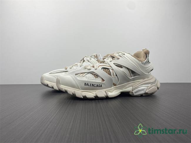 balenciaga track 3.0 white