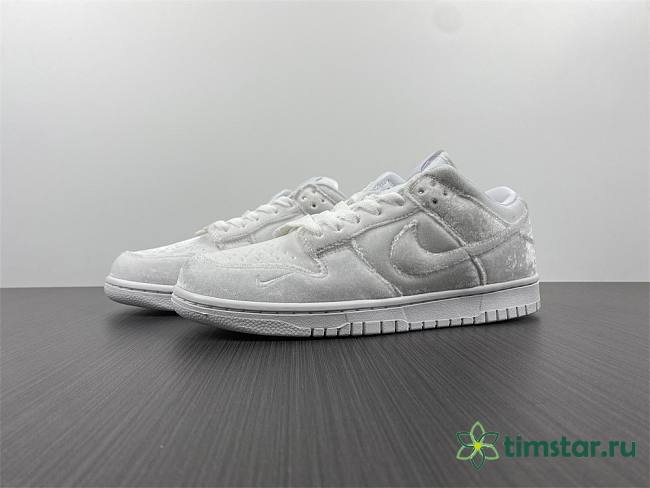 Nike Dunk Low Dover Street Market “Triple White” DH2686-100 - Timstar