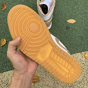 Air Jordan 1 Mid Tan Gum 554724-271 - 3