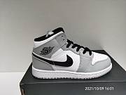 Air Jordan 1 Mid Light Smoke Grey 554724-092  - 6