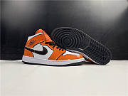 Air Jordan 1 Mid SE 'Turf Orange' DD6834-802 - 4