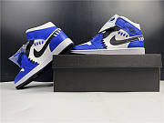 Air Jordan 1 Mid Sisterhood CV0152-401  - 2