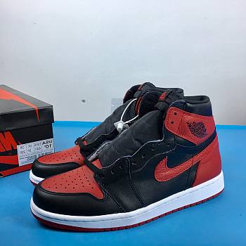 Air Jordan 1 Retro Bred 