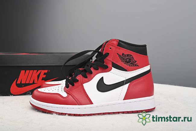 Jordan 1 Retro Chicago (2015)  555088-101 - 1