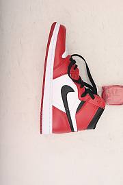 Jordan 1 Retro Chicago (2015)  555088-101 - 5