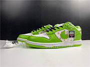 Nike SB Dunk Low Supreme Stars Mean Green (2021) DH3228-101  - 1