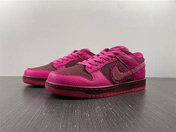 Nike Dunk Low Valentine's Day (2022) (W)  DQ9324-600