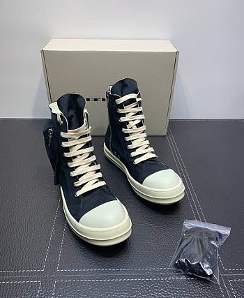 RkOwns sneaker 2021111201