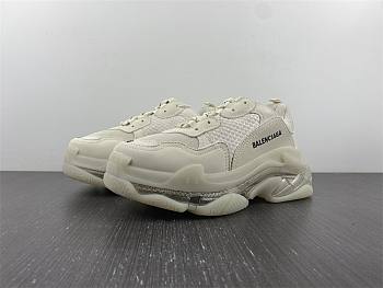 balenciaga triple s gum sole