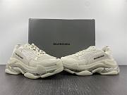 Blncig Triple S  - 4