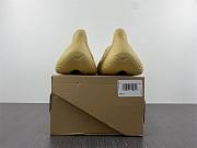 adidas Yeezy Foam RNNR Desert Sand  GV6843 - 5