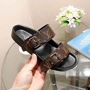 LsVttn sandals slides  - 3