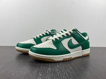 Nike Dunk Low Malachite University Gold FB7173-131