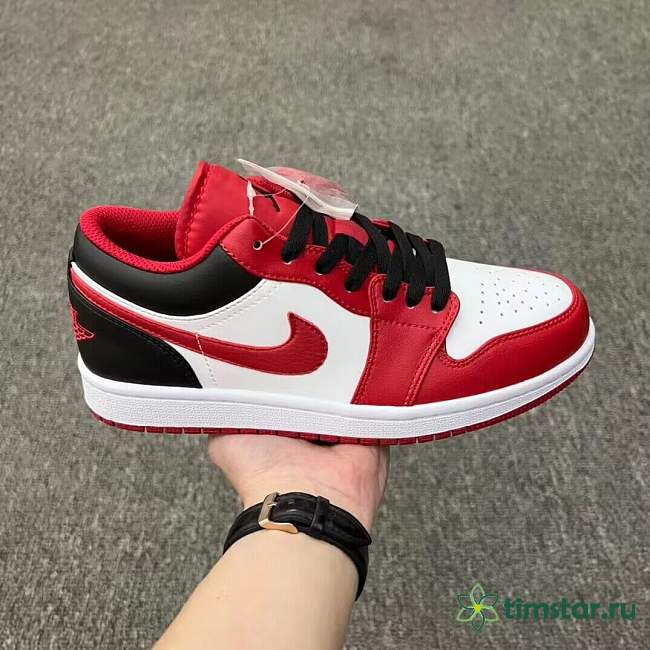 Nike Air Jordan 1 Low Bulls 553558-163 - 1