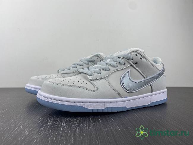 Nike SB Dunk Low White Lobster FD8776-100 - 1