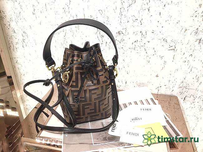 Feendi Bucket bag 02 - 1