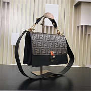 Feendi Kan I Flip Leather Bag in Black and Gray - 5