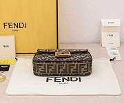 Feendi Baguette Chain Midi - 6