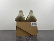 Adidas Yeezy Foam RNR Stone Salt GV6840 - 2