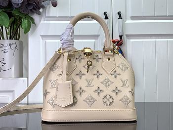 LsVttn Handbag m22878