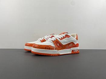 LsVttn traineR orange