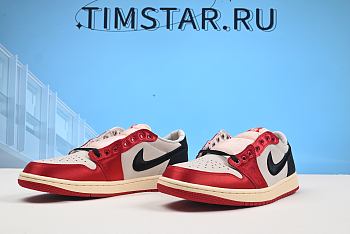 Jordan 1 Retro Low OG FN0432-100